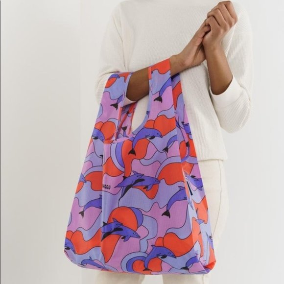BAGGU Handbags - New BAGGU dolphin animal print standard size reusable nylon washable tote bag